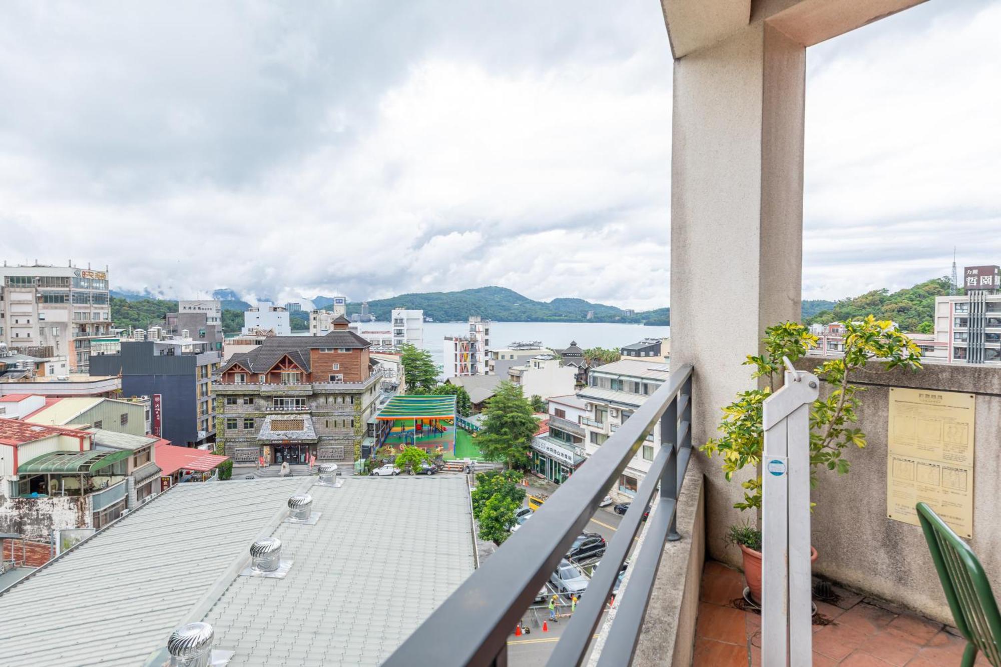 Sun Moon Lake Itathao Vacation Inn With Elevator Yuchi Εξωτερικό φωτογραφία